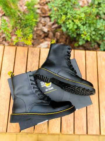 Ботинки Dr. Martens как выражение стиля индивидуальности и уверенности